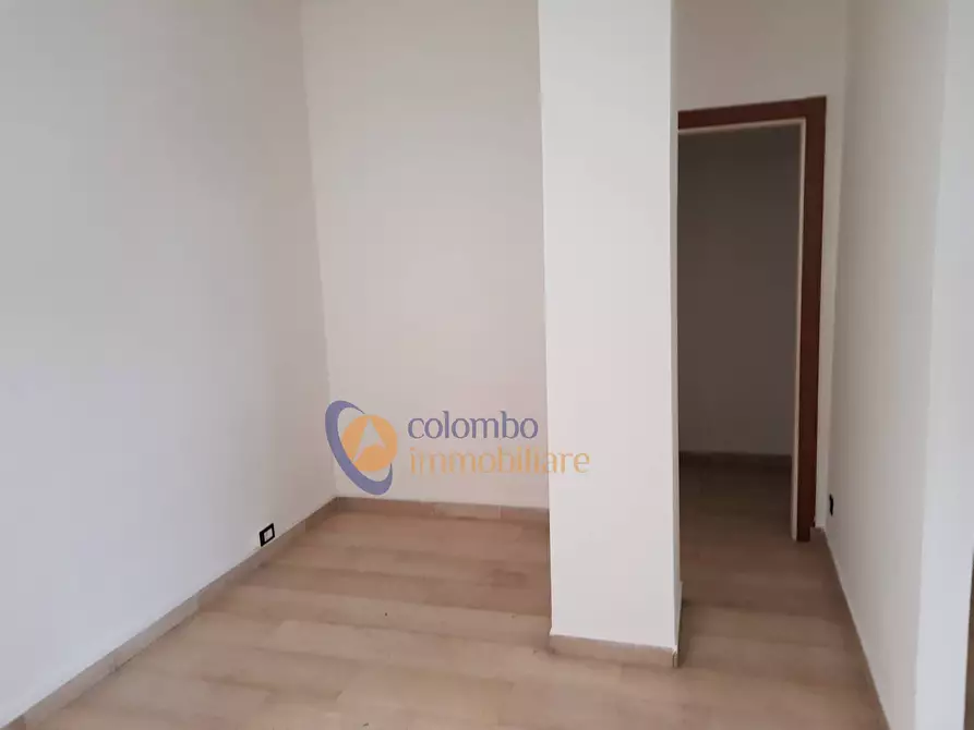 Immagine 9 di Ufficio in affitto  in via G. Mameli a Busto Arsizio