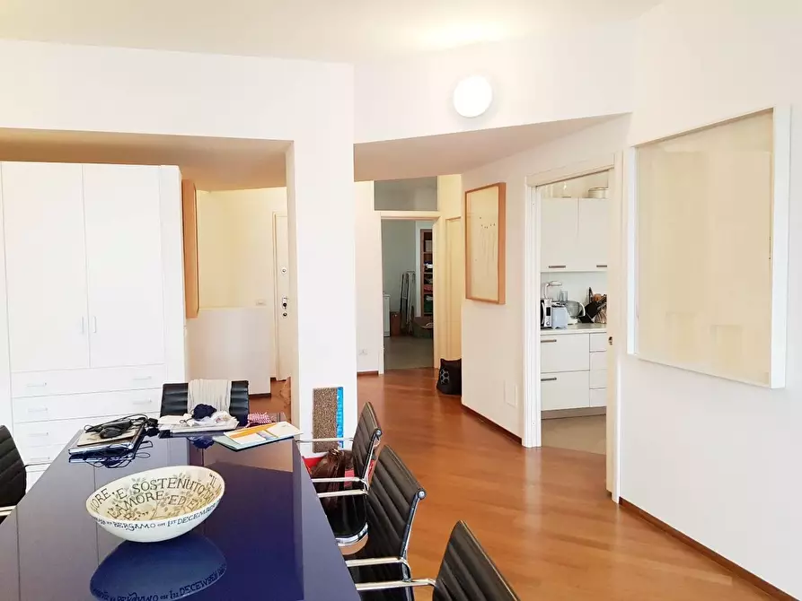 Immagine 9 di Appartamento in vendita  in via Ponzella a Busto Arsizio