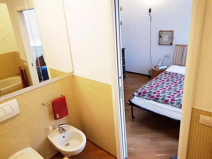 Immagine 18 di Appartamento in vendita  in via Ponzella a Busto Arsizio