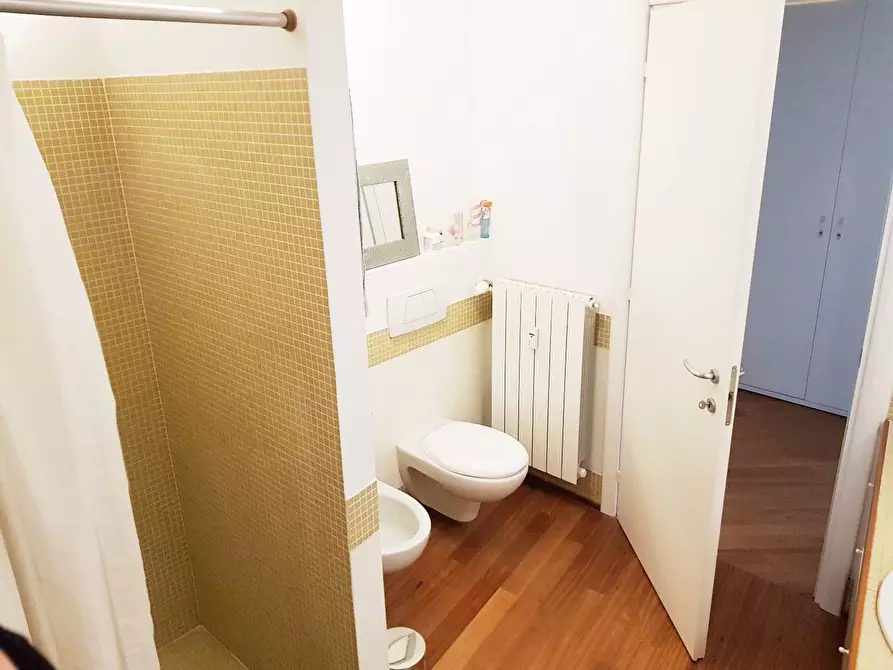 Immagine 22 di Appartamento in vendita  in via Ponzella a Busto Arsizio