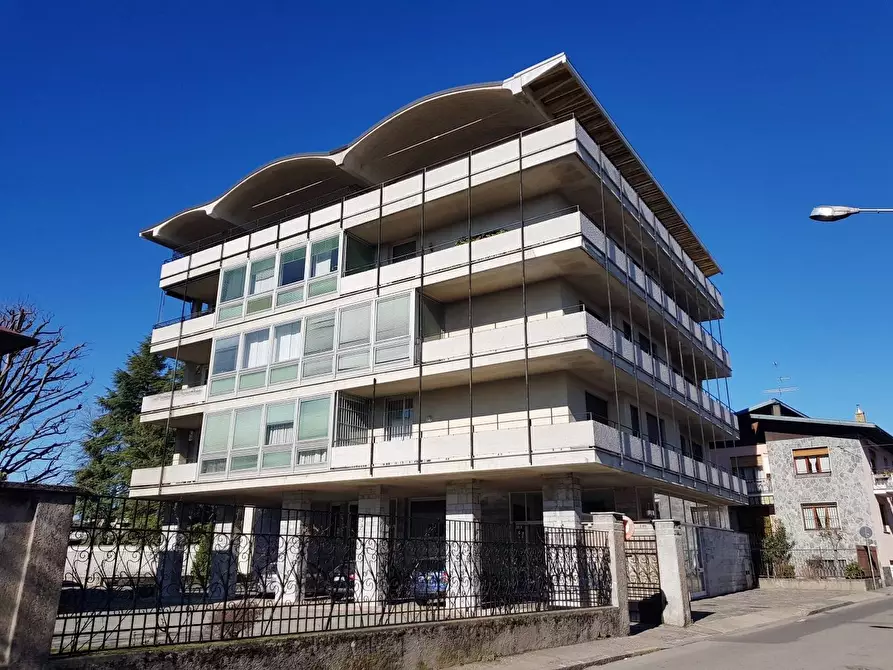 Immagine 4 di Appartamento in vendita  in via Ponzella a Busto Arsizio