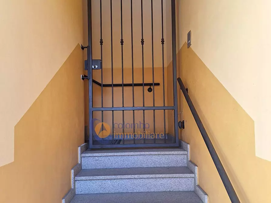 Immagine 29 di Appartamento in vendita  in via Sormani a Lonate Pozzolo