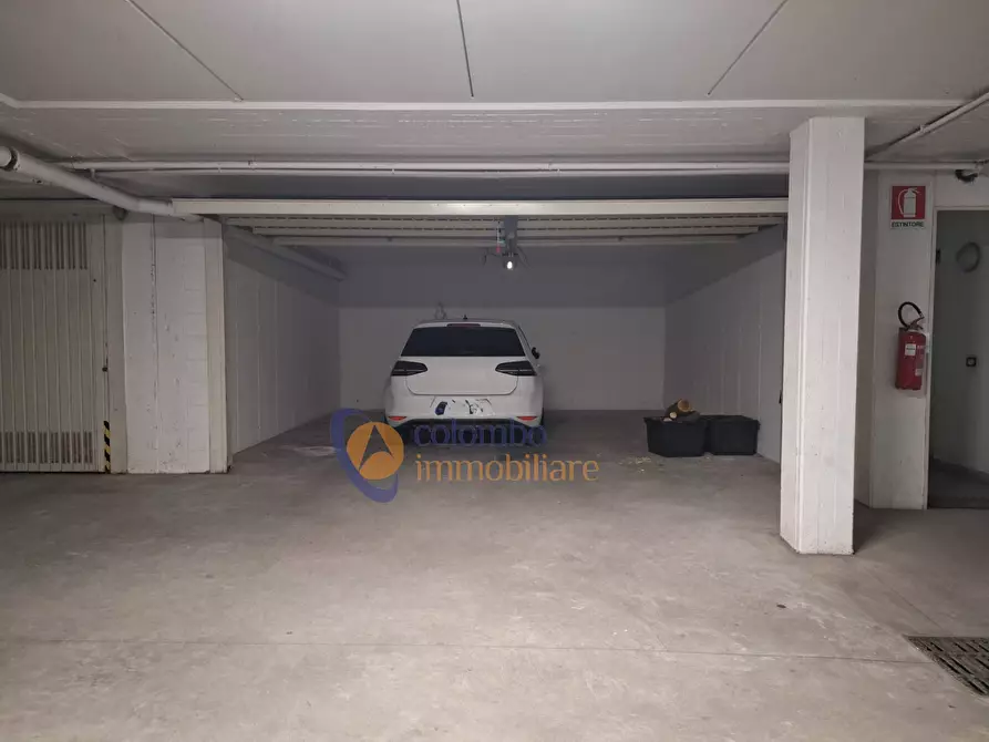 Immagine 24 di Appartamento in vendita  in via Sormani a Lonate Pozzolo