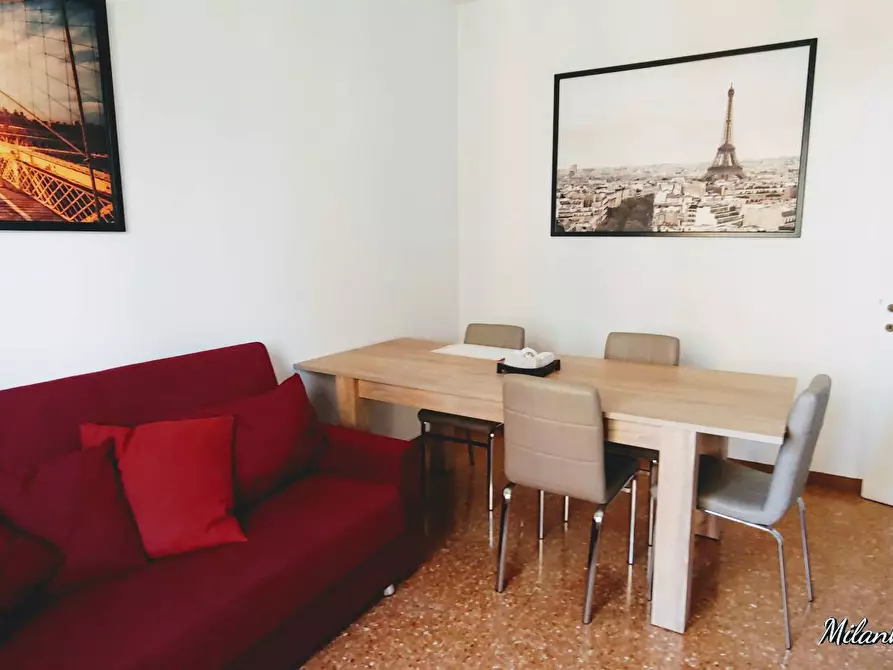 Immagine 1 di Appartamento in affitto  in Via Antonio Fogazzaro a Milano