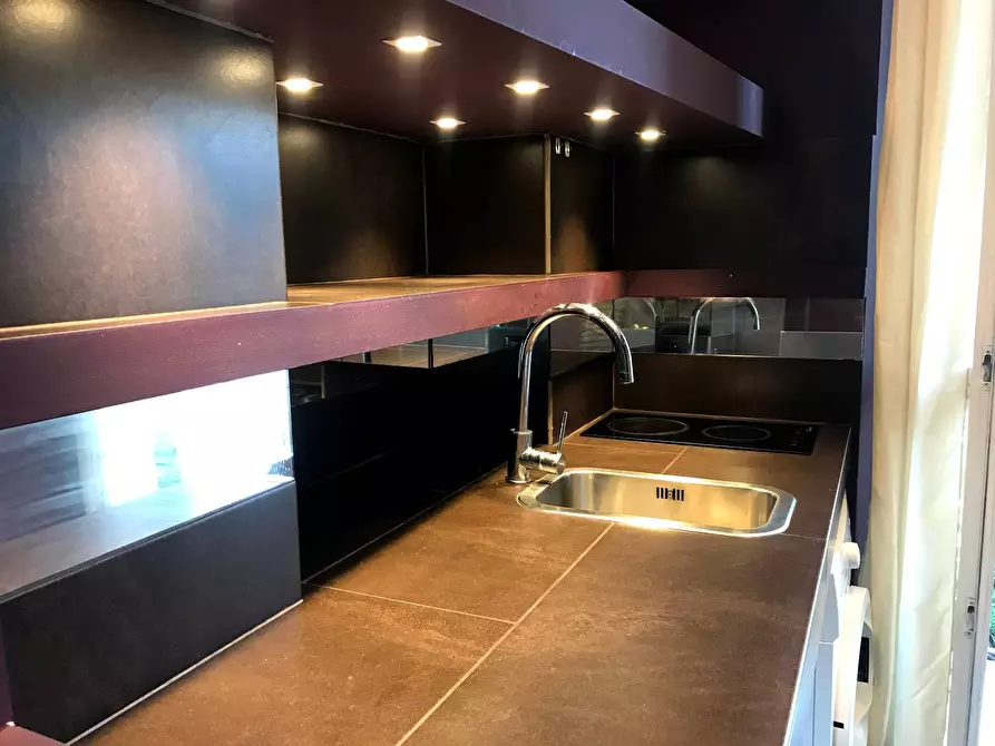 Immagine 20 di Appartamento in affitto  in Via Marghera a Milano