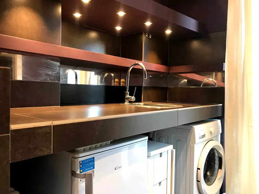 Immagine 23 di Appartamento in affitto  in Via Marghera a Milano