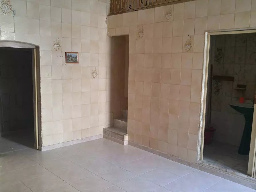 Immagine 3 di Casa indipendente in vendita  in Via Mazzini a Canosa Di Puglia