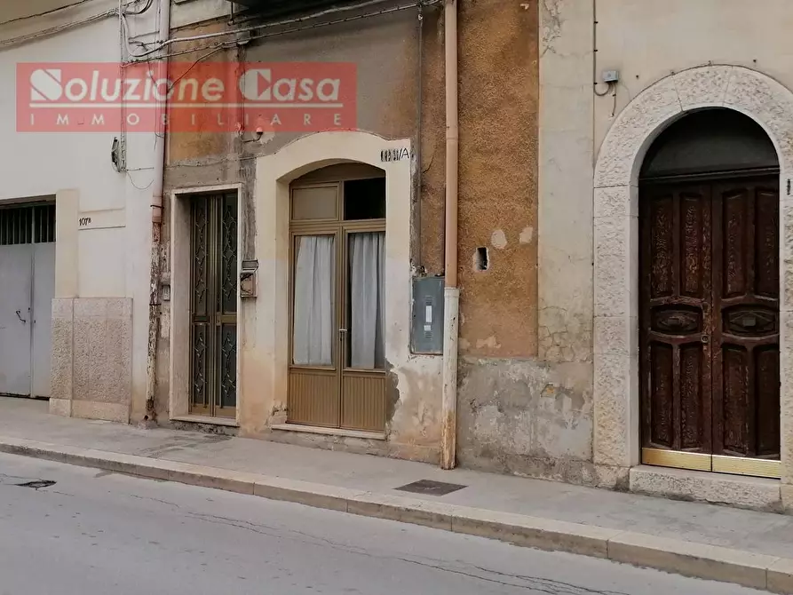 Immagine 1 di Casa indipendente in vendita  in via Imbriani a Canosa Di Puglia