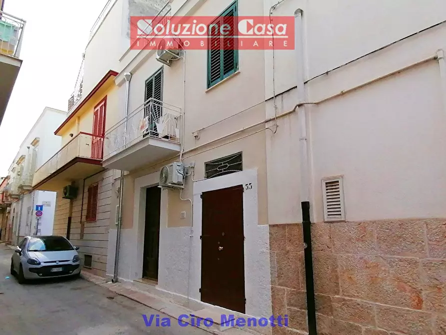 Immagine 1 di Casa indipendente in vendita  in via Ciro Menotti a Canosa Di Puglia