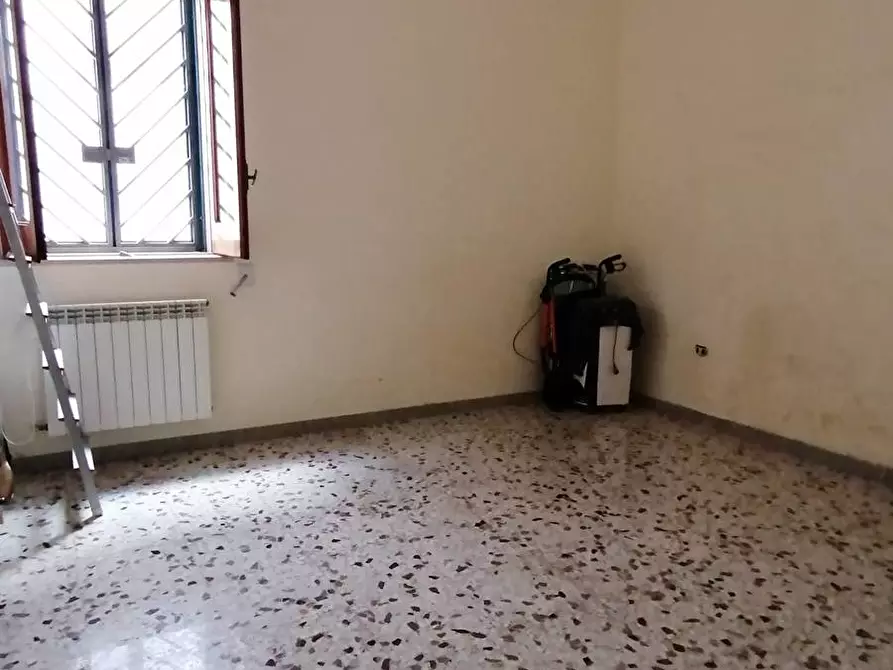 Immagine 9 di Casa semindipendente in vendita  in via Mercadante a Canosa Di Puglia