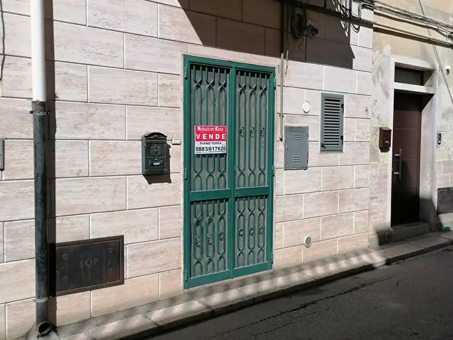 Immagine 11 di Casa semindipendente in vendita  in via Mercadante a Canosa Di Puglia