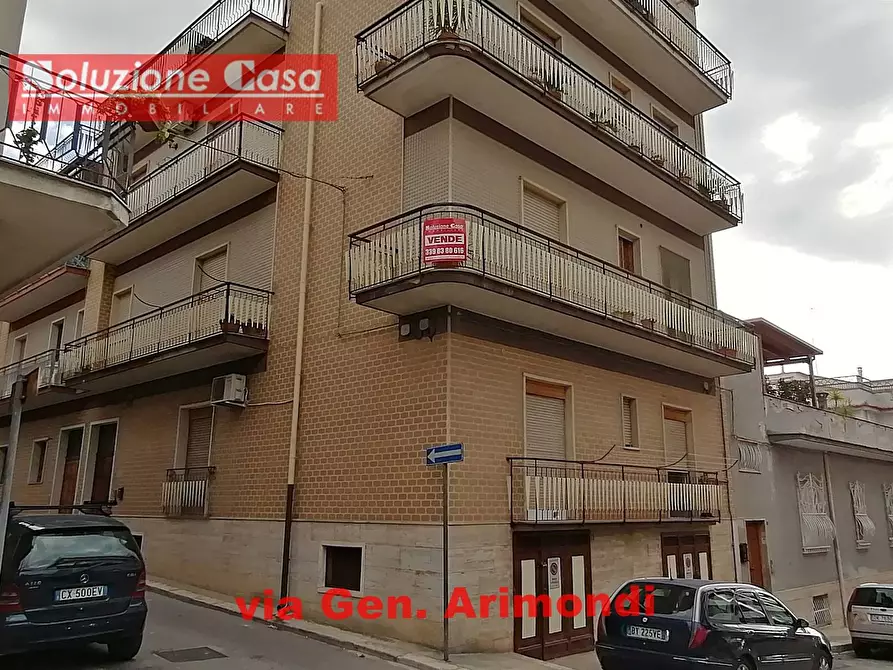 Immagine 1 di Appartamento in vendita  in via Gen. Arimondi a Canosa Di Puglia