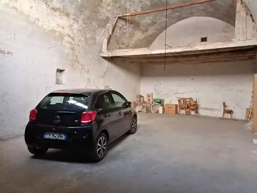 Immagine 3 di Box auto in vendita  in via Silvio Pellico a Canosa Di Puglia
