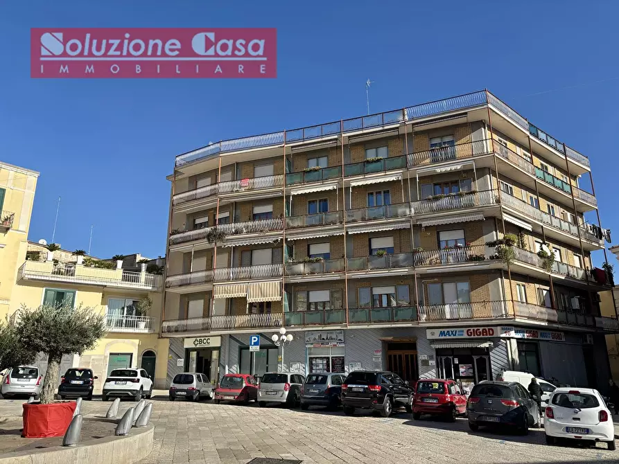 Immagine 1 di Appartamento in vendita  in Piazza della Repubblica a Canosa Di Puglia