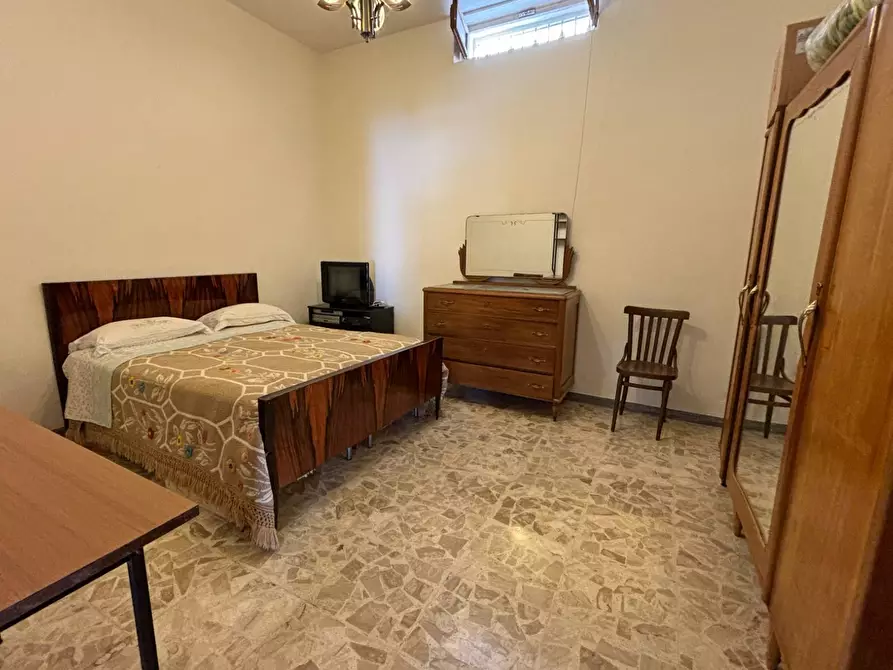 Immagine 9 di Casa indipendente in vendita  in via Dante Alighieri a Canosa Di Puglia