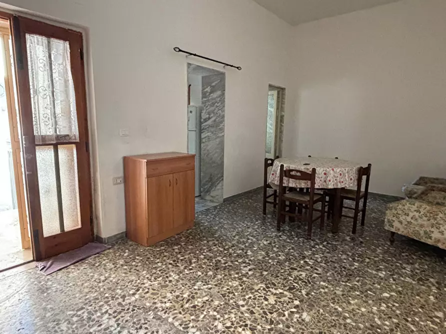 Immagine 6 di Casa indipendente in vendita  in via Dante Alighieri a Canosa Di Puglia