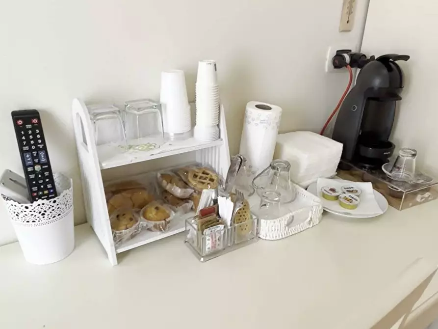 Immagine 10 di Attività commerciale in vendita  in via Ettore Carafa a Canosa Di Puglia