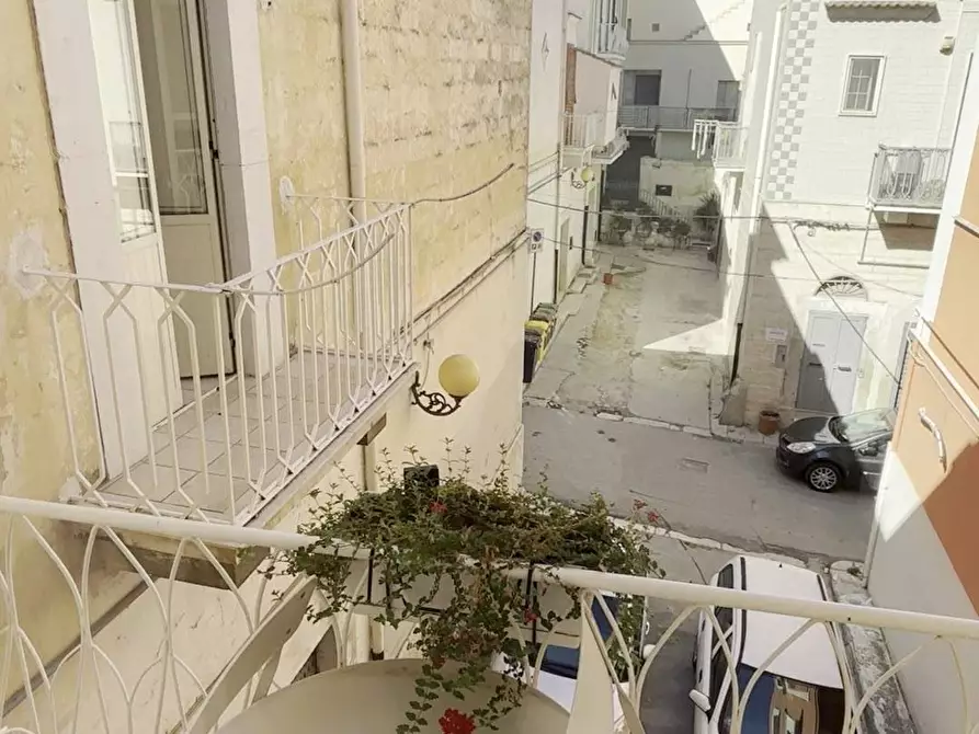 Immagine 9 di Attività commerciale in vendita  in via Ettore Carafa a Canosa Di Puglia