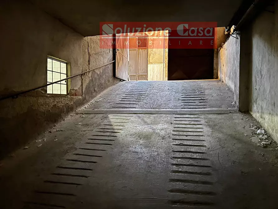 Immagine 4 di Box auto in vendita  in via Maneggio a Canosa Di Puglia