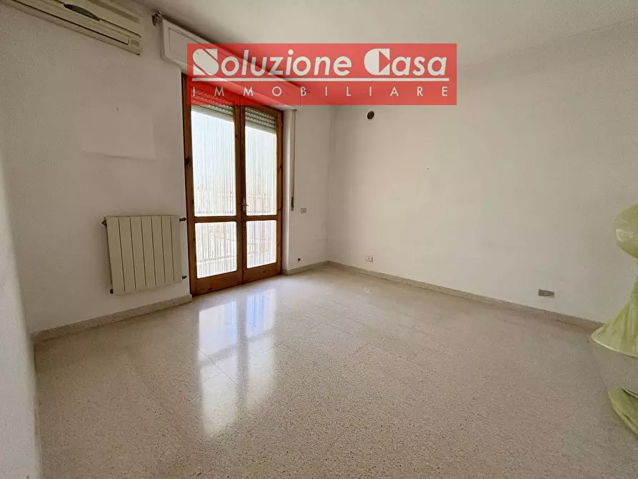 Immagine 4 di Appartamento in vendita  in via Martiri di Barletta a Canosa Di Puglia