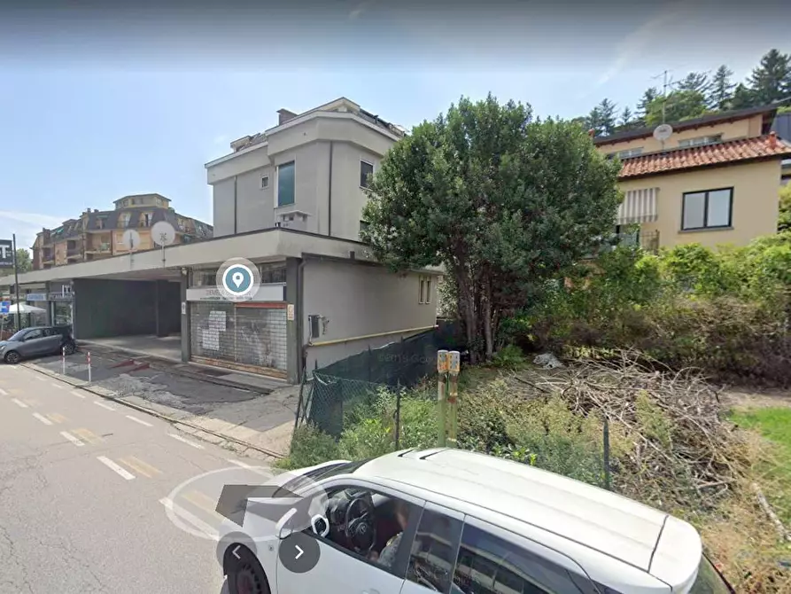 Immagine 3 di Box auto in vendita  in VIALE PADRE GIAN BATTISTA AGUGGIARI a Varese