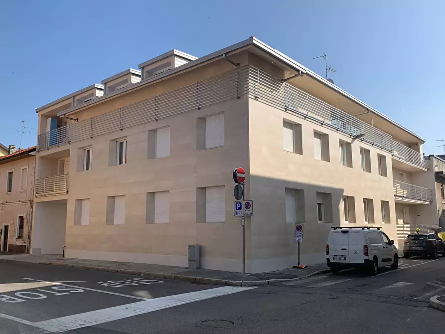 Immagine 1 di Appartamento in vendita  in Via Vespucci a Legnano