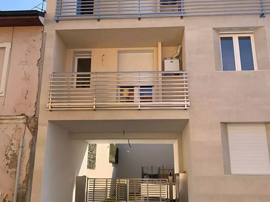 Immagine 21 di Appartamento in vendita  in Via Vespucci a Legnano