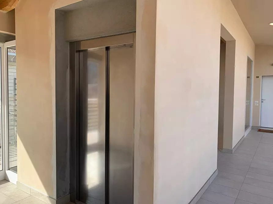 Immagine 26 di Appartamento in vendita  in Via Vespucci a Legnano