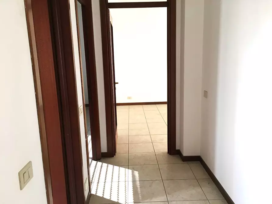 Immagine 13 di Ufficio in vendita  in Via Branca a Legnano