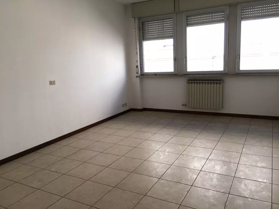 Immagine 21 di Ufficio in vendita  in Via Branca a Legnano