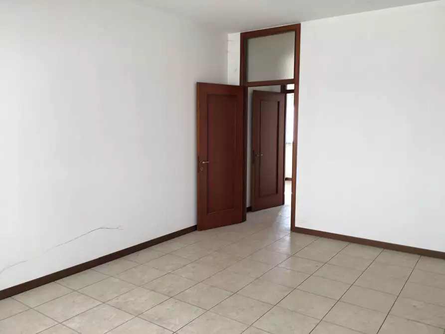 Immagine 22 di Ufficio in vendita  in Via Branca a Legnano