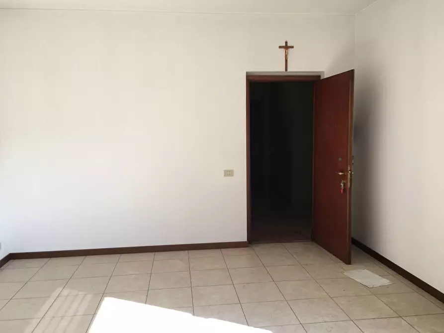 Immagine 24 di Ufficio in vendita  in Via Branca a Legnano
