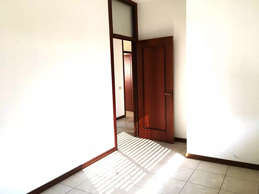 Immagine 29 di Ufficio in vendita  in Via Branca a Legnano