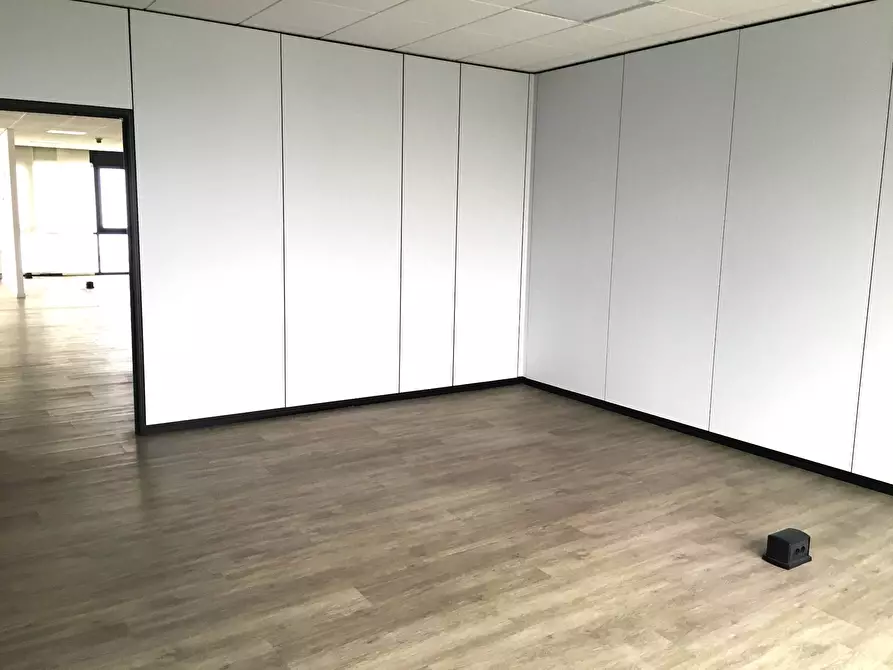 Immagine 5 di Ufficio in affitto  in Corso Sempione a Nerviano