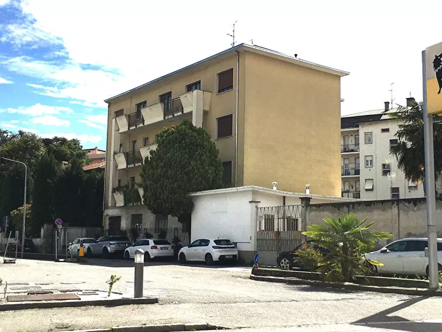 Immagine 1 di Appartamento in vendita  in Via Salerno a Busto Arsizio