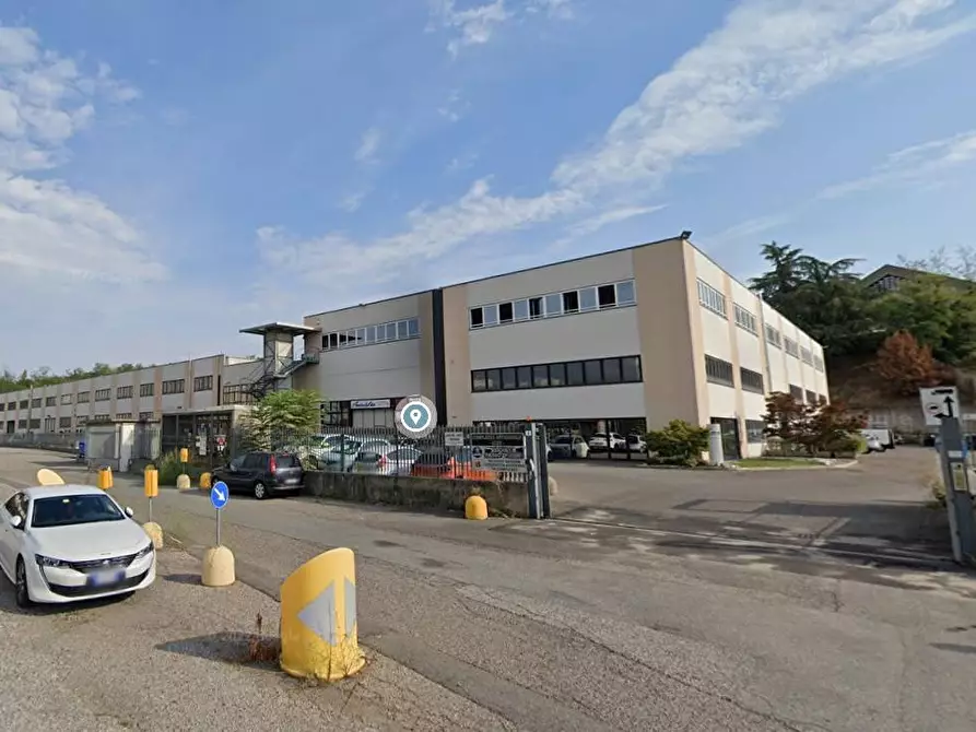 Immagine 3 di Ufficio in affitto  in Via Caboto a Legnano