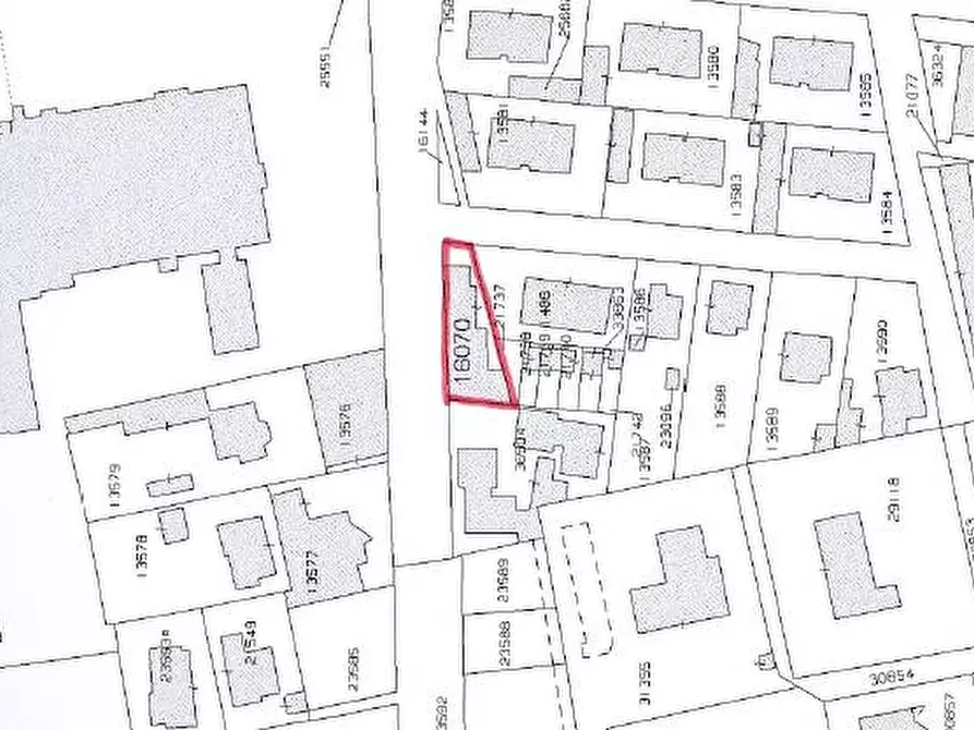 Immagine 2 di Palazzo in vendita  in Via Ugo Mara a Busto Arsizio