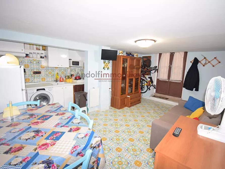 Immagine 1 di Appartamento in vendita  in Vico del Lungomare Caboto a Gaeta