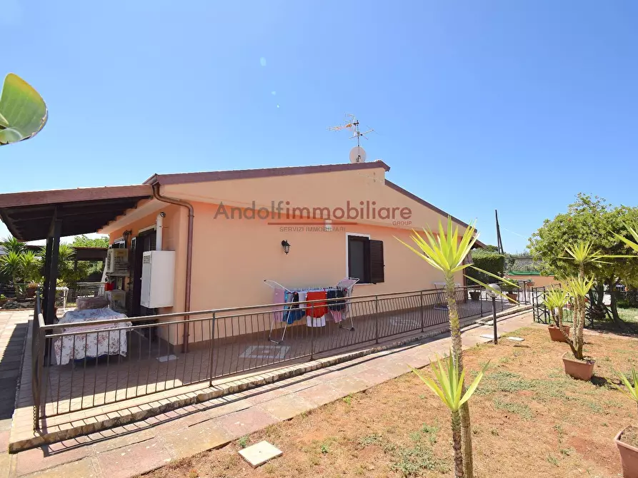 Immagine 10 di Villa in vendita  in Via Monte Tortona a Gaeta