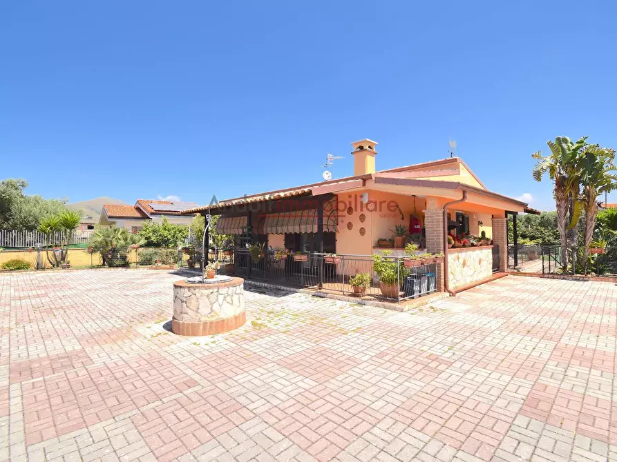 Immagine 4 di Villa in vendita  in Via Monte Tortona a Gaeta