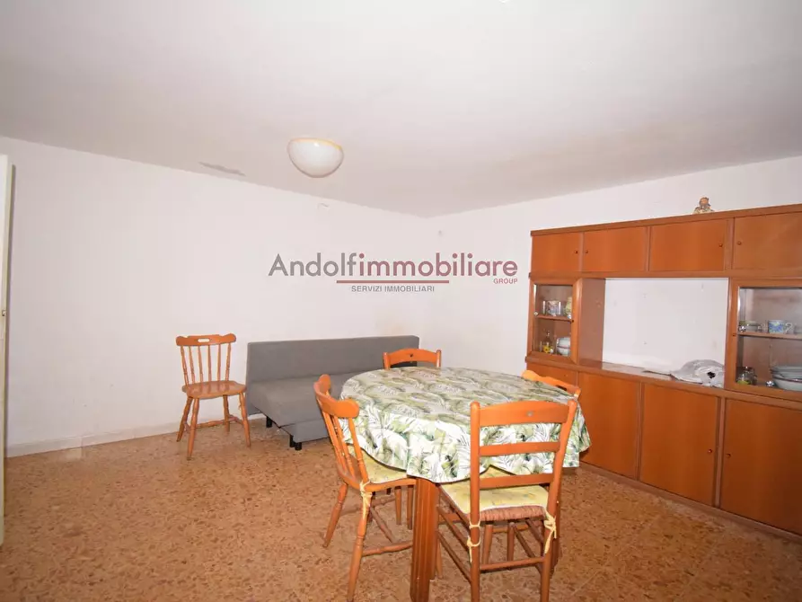 Immagine 2 di Appartamento in vendita  in Via Indipendenza a Gaeta