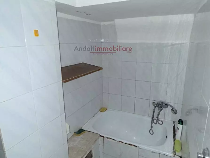 Immagine 9 di Appartamento in vendita  in Via Indipendenza a Gaeta