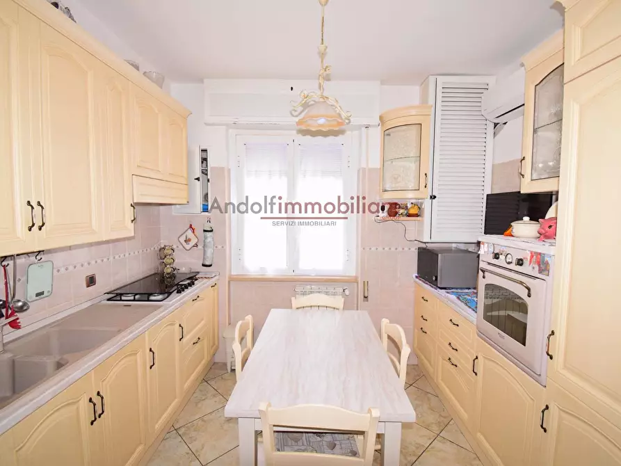 Immagine 10 di Appartamento in vendita  in Via Monte Tortona a Gaeta