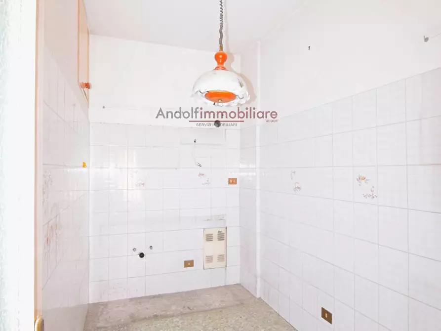 Immagine 13 di Appartamento in vendita  in Via Castello a Formia