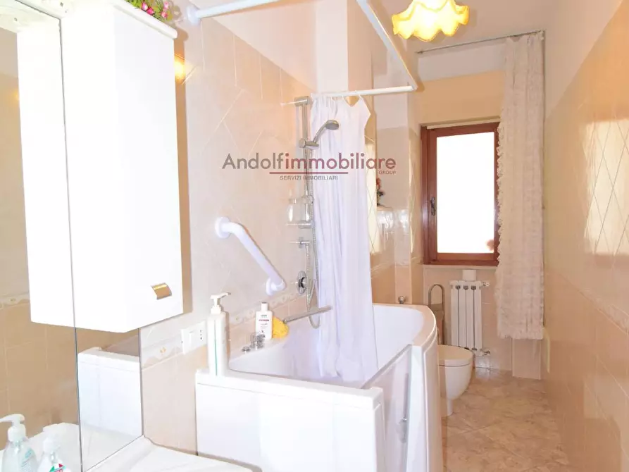 Immagine 20 di Appartamento in vendita  in Via Monte Cervino a Gaeta