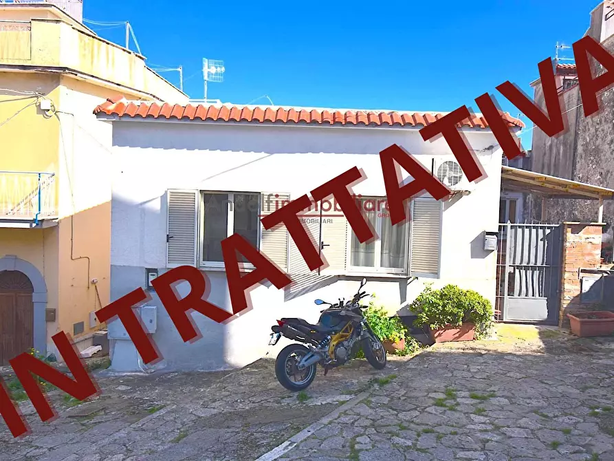 Immagine 1 di Appartamento in vendita  in Salita Campo a Gaeta