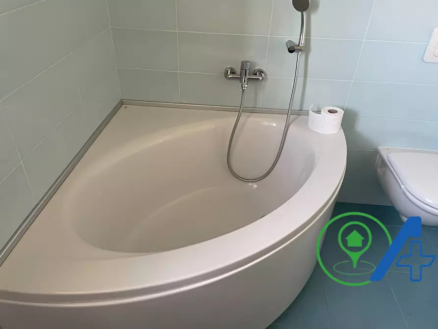 Immagine 13 di Villa in vendita  a Desenzano Del Garda