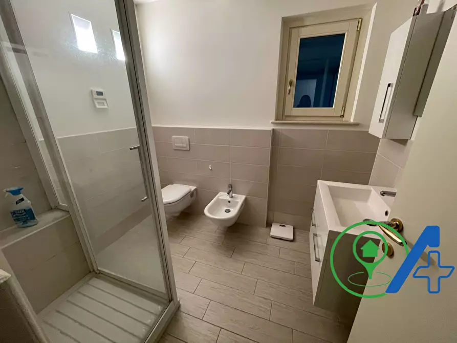 Immagine 26 di Villa in vendita  a Desenzano Del Garda