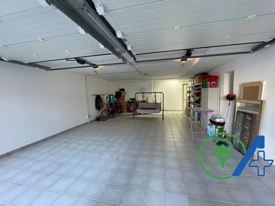 Immagine 30 di Villa in vendita  a Desenzano Del Garda