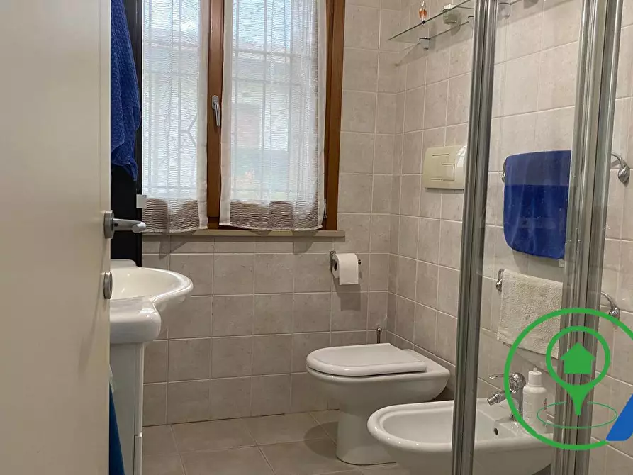 Immagine 15 di Appartamento in vendita  in via dei mandorli a Castiglione Delle Stiviere